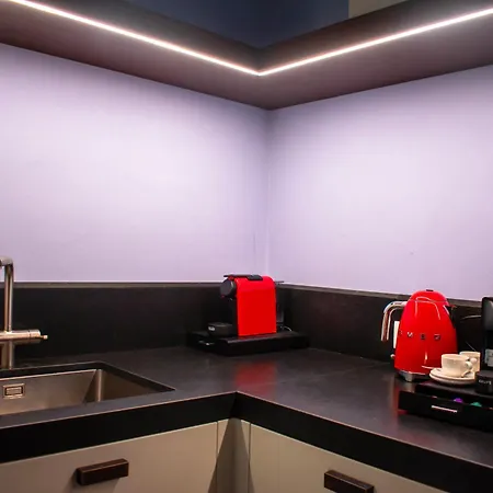 La Grotta - Artistica Esclusiva *