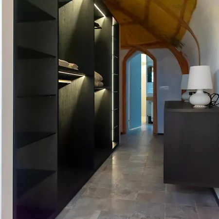 La Grotta - Artistica Esclusiva * Modena