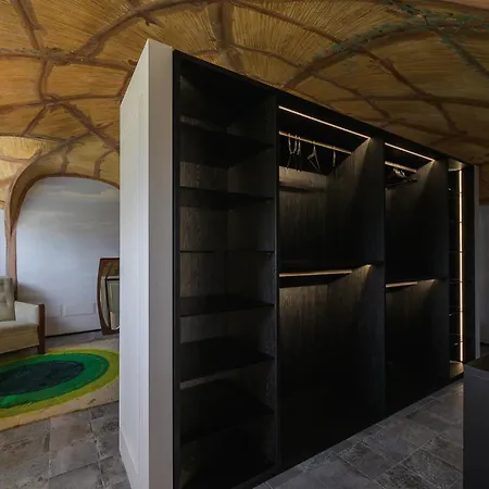 La Grotta Incantata - Elegante Tra Arte E Natura A Apartament *