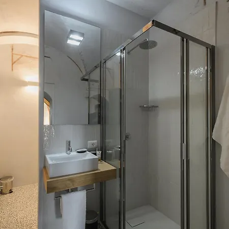 La Grotta Incantata - Elegante Tra Arte E Natura A Apartament Modena