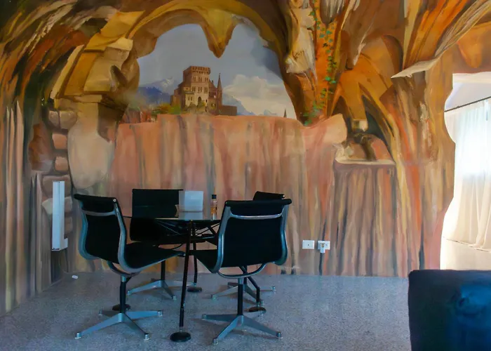 La Grotta - Artistica Esclusiva Módena