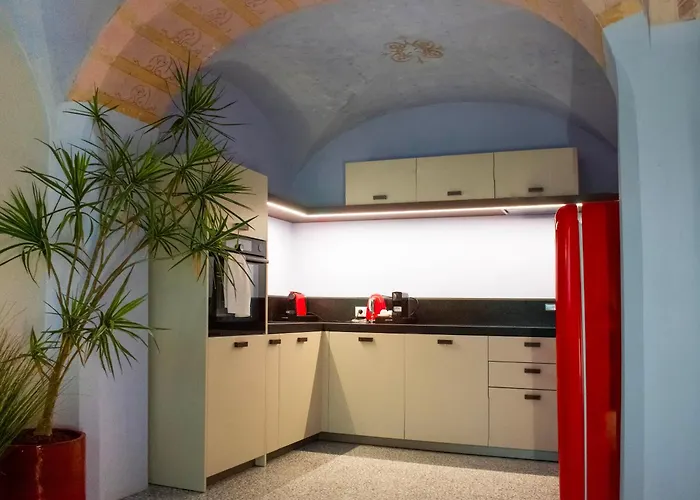 La Grotta - Artistica Esclusiva